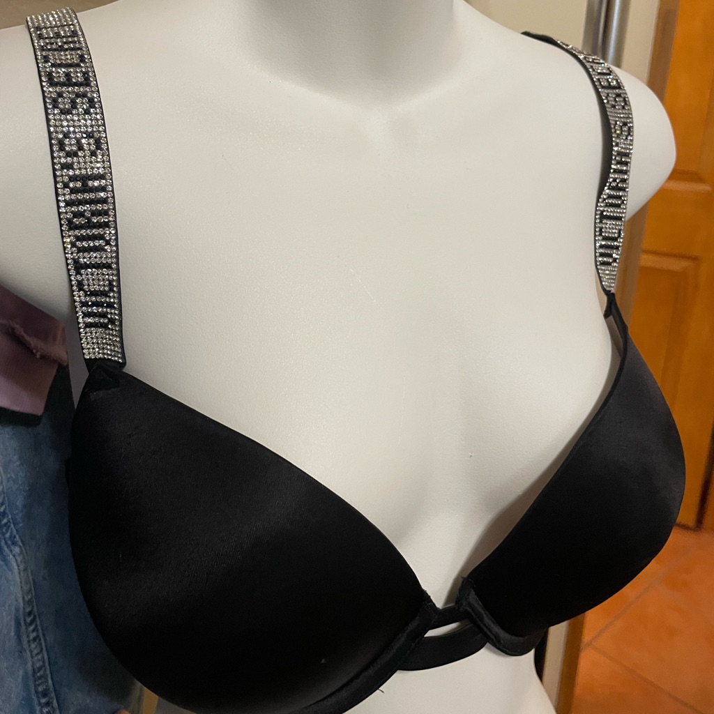 Bombshell Bra Vs